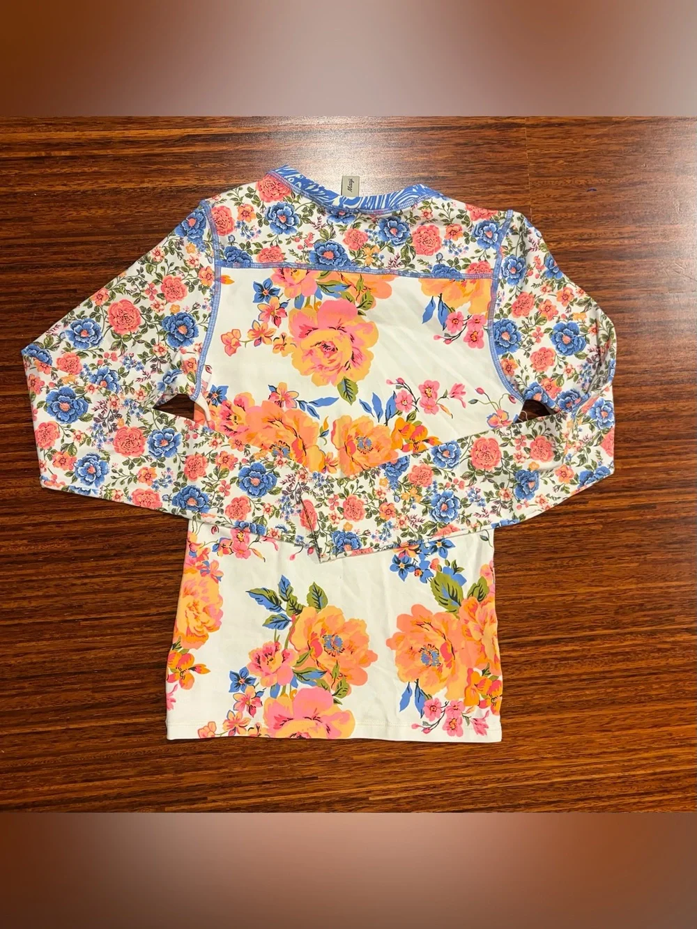 Maaji Free Spirit Floral Long Sleeve Rashguard Swim Top – Size Small NWOT
